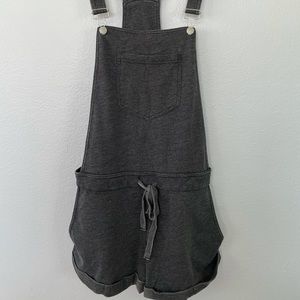 Cute and comfy overall shorts- Z supply